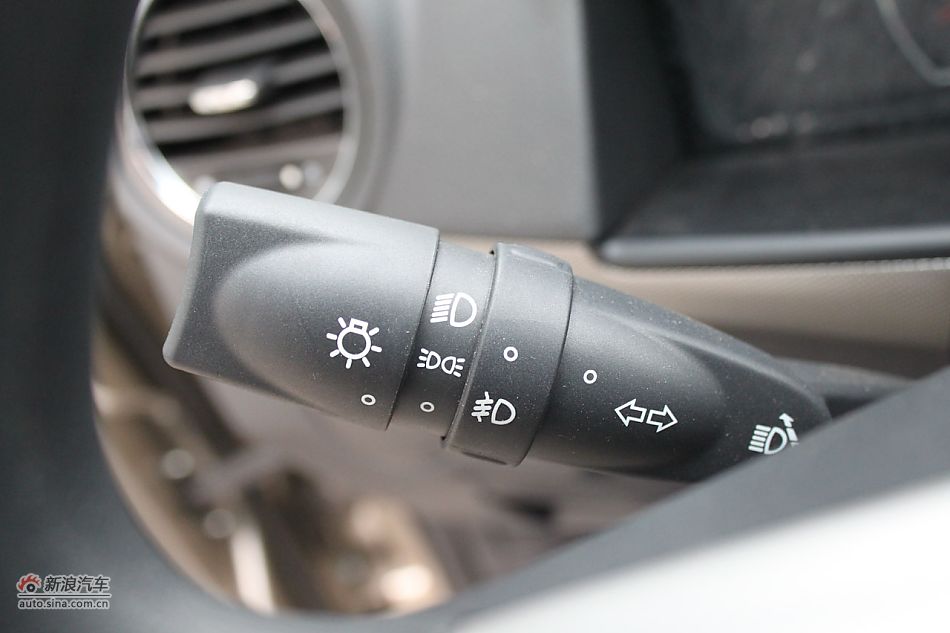 内饰部分及细节