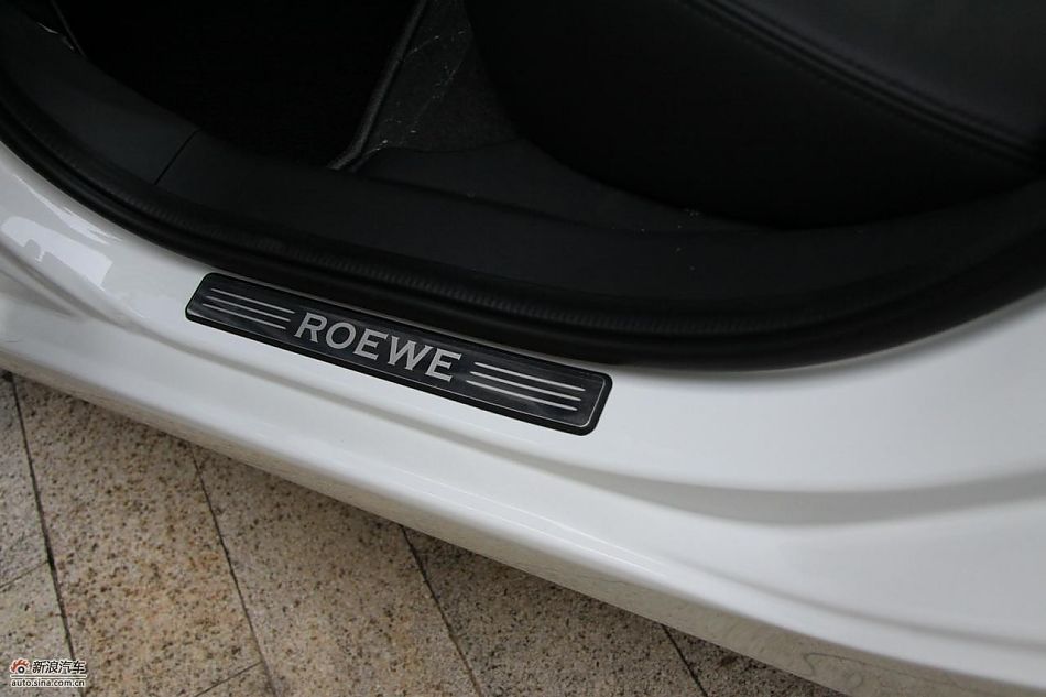 新浪汽车深圳试驾荣威350-内饰