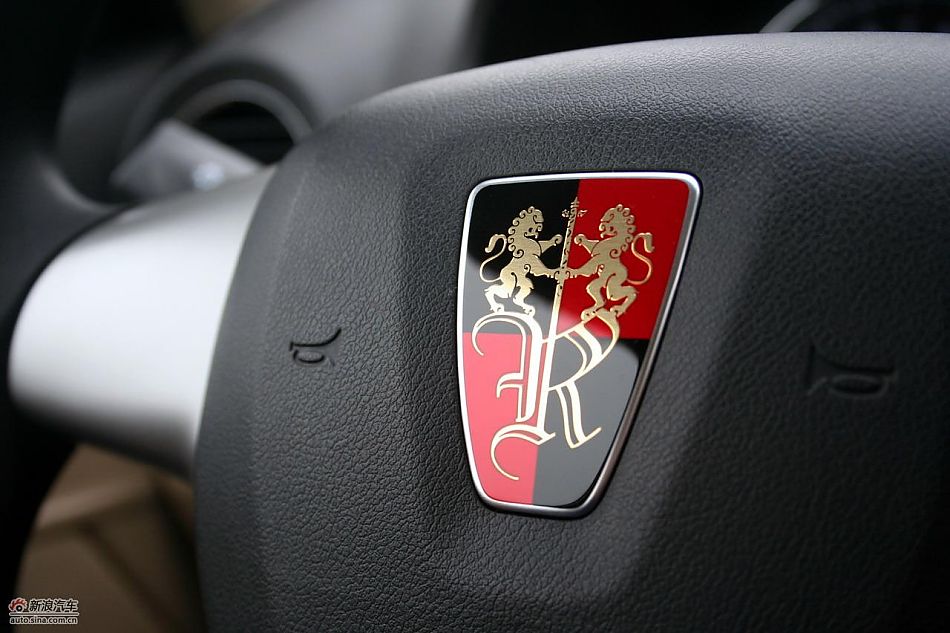 上海汽车荣威350内饰实拍