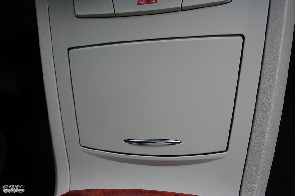 上海汽车荣威350内饰实拍