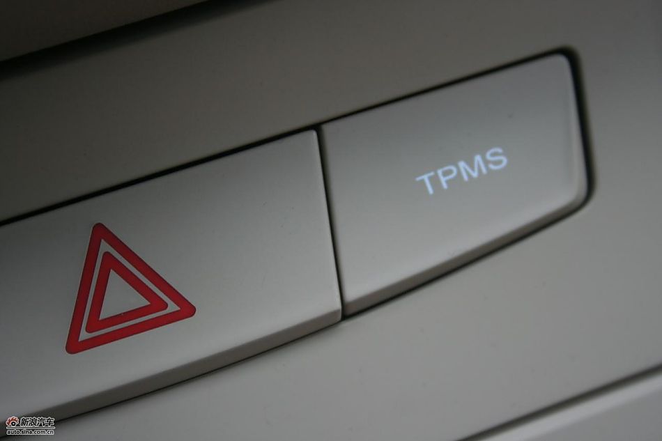 上海汽车荣威350内饰实拍