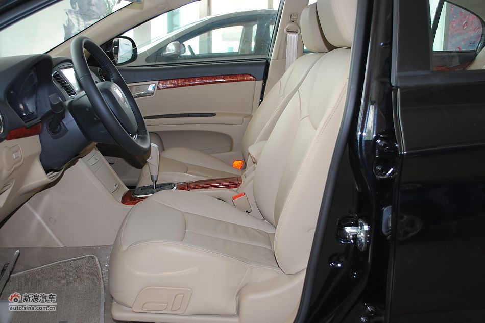 2010款荣威350 1.5L自动讯豪版