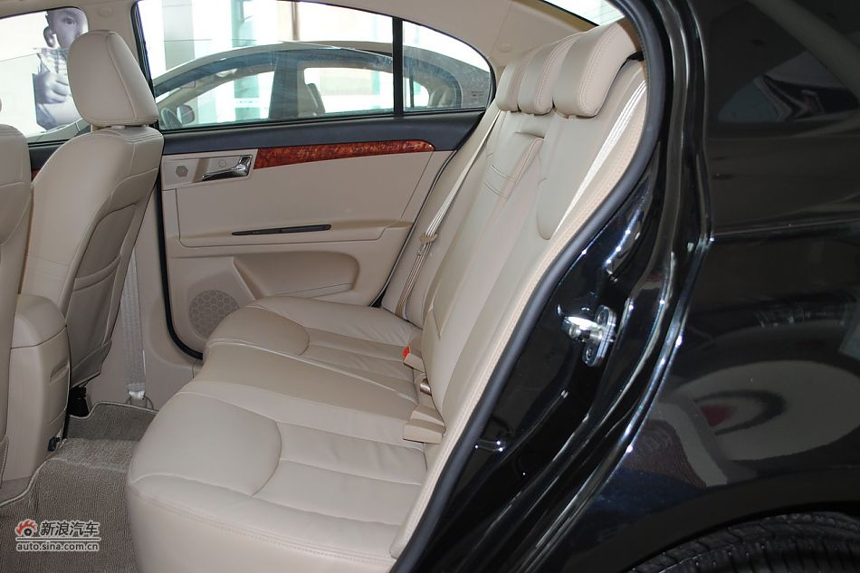 2010款荣威350 1.5L自动讯豪版