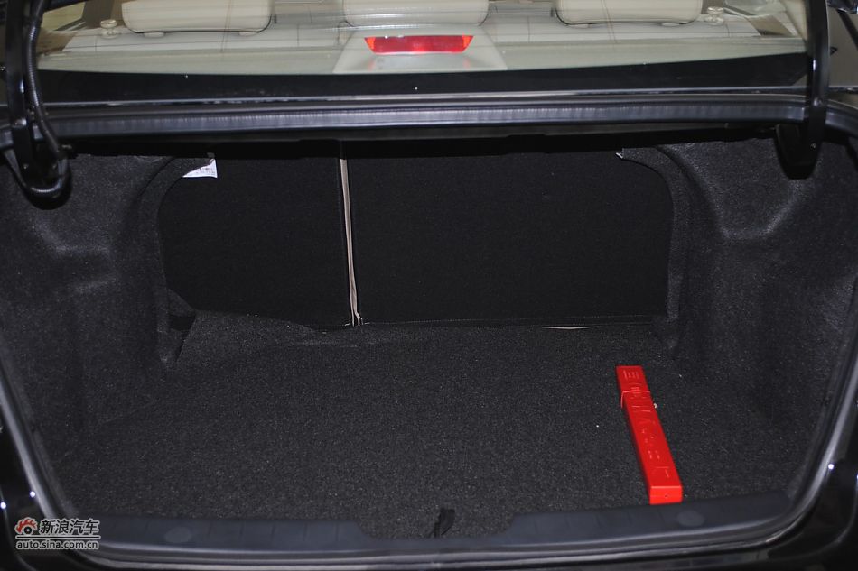 2010款荣威350 1.5L自动讯豪版