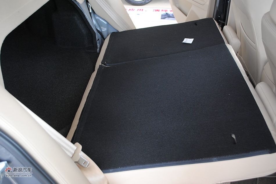 发动机、底盘悬挂及后备箱