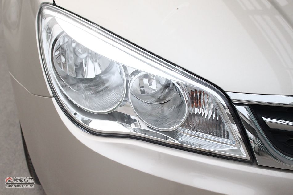 车辆外观及细节