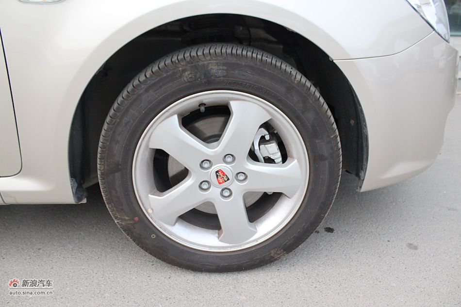 车辆外观及细节