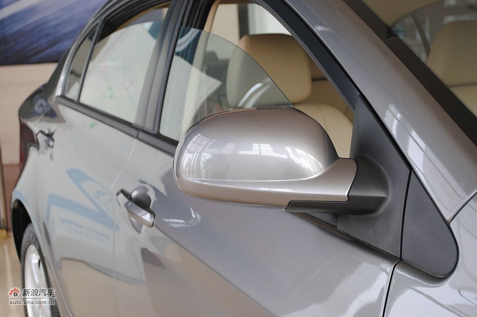 车辆外观及细节