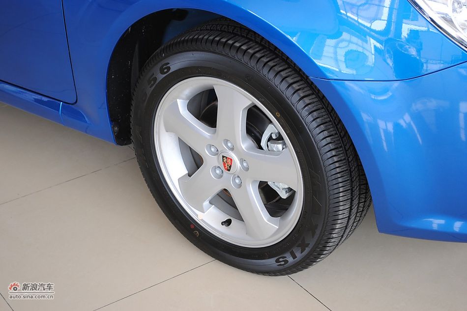 车辆外观及细节