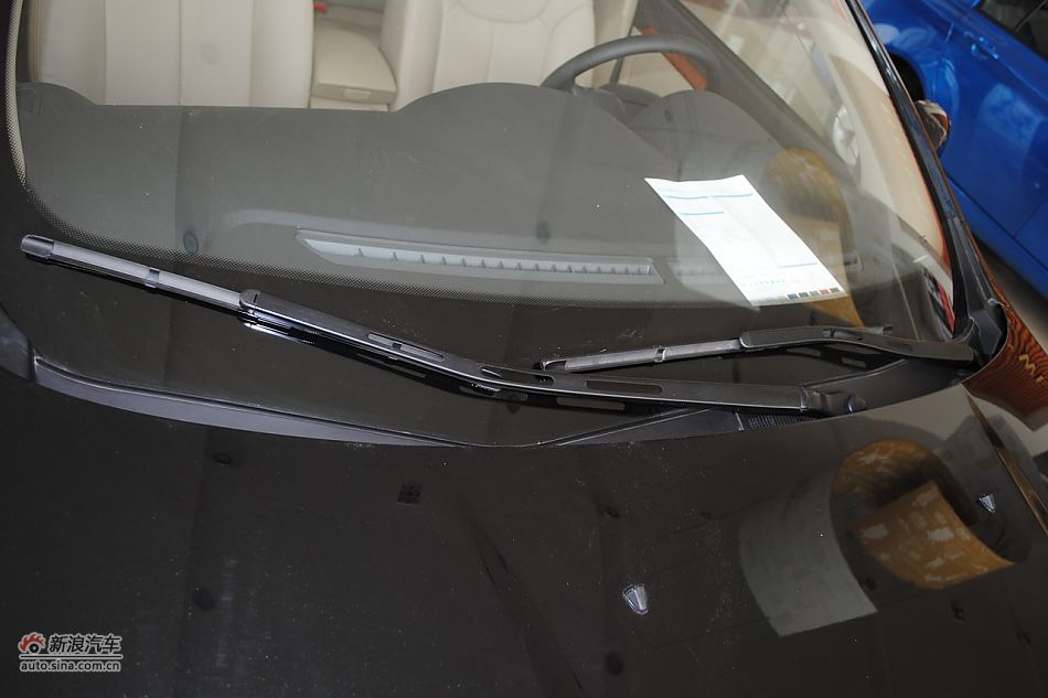 2010款荣威350 1.5L自动讯豪版