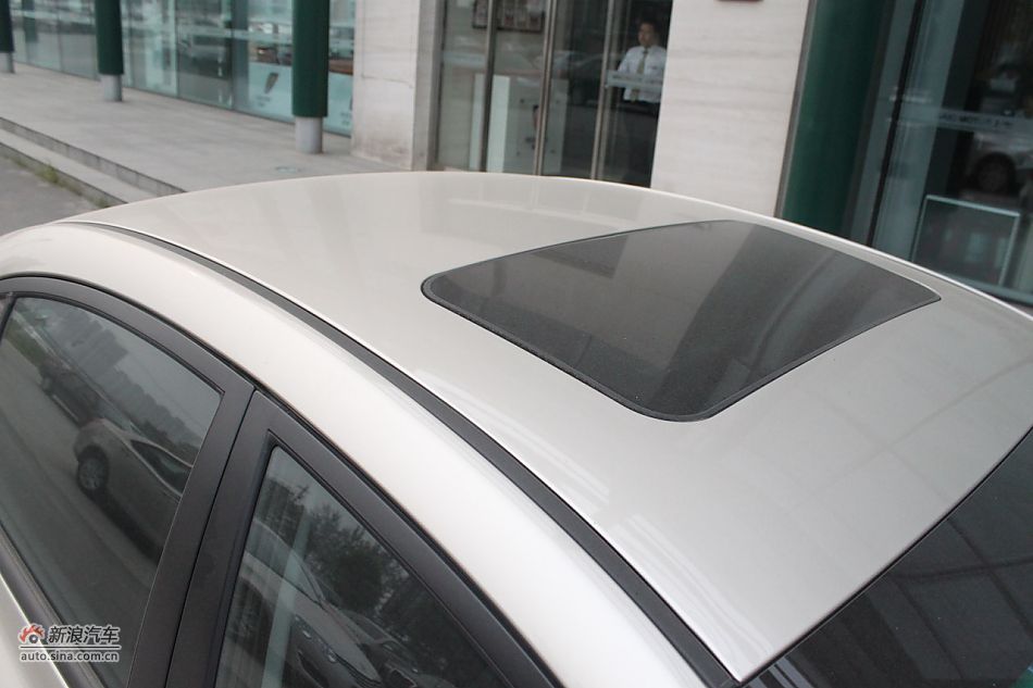 车辆外观及细节