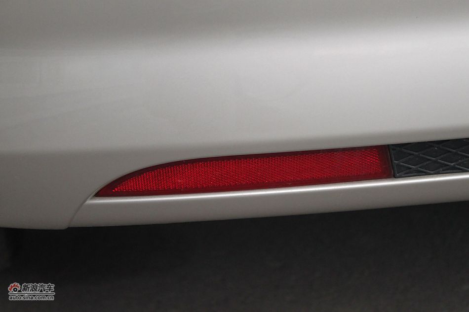 车辆外观及细节