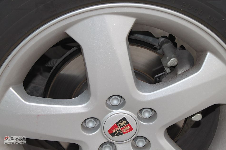 发动机、底盘悬挂及后备箱