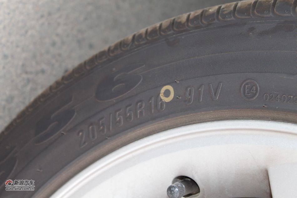 发动机、底盘悬挂及后备箱