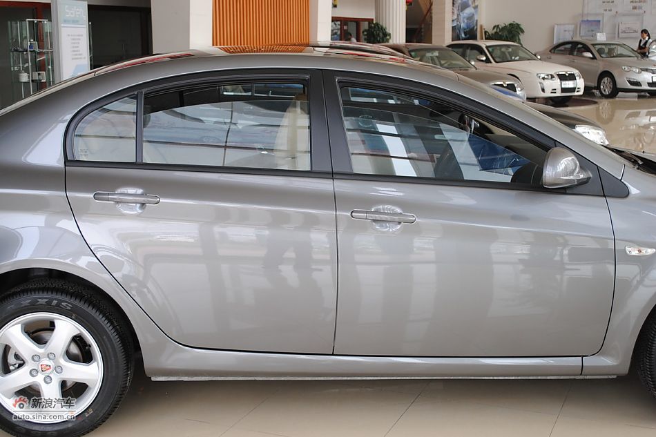 车辆外观及细节