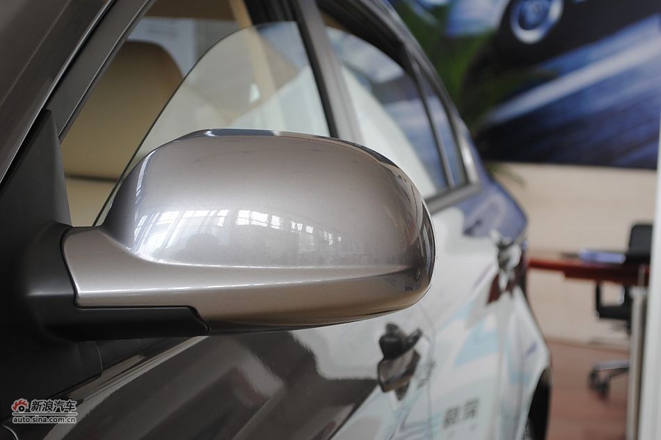 车辆外观及细节