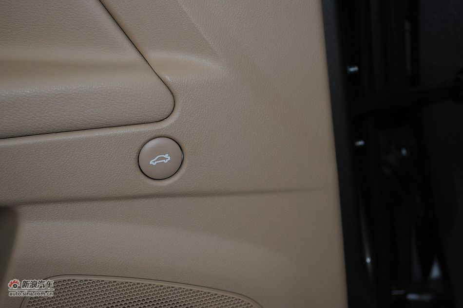 车辆外观及细节