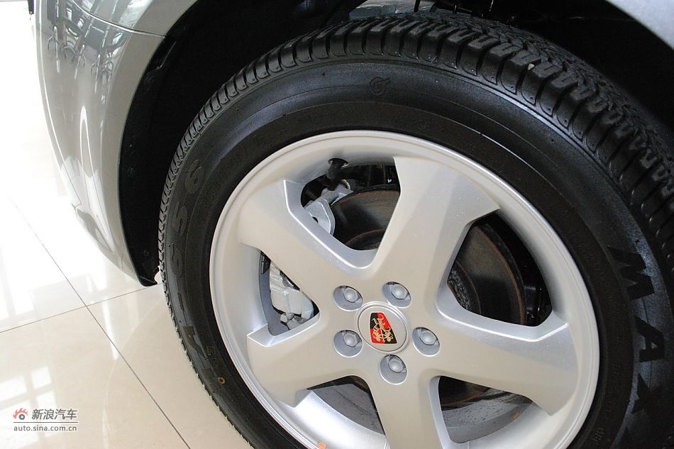 发动机、底盘悬挂及后备箱