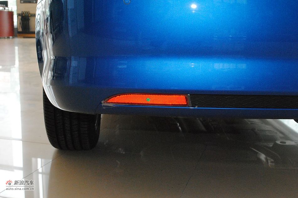 车辆外观及细节