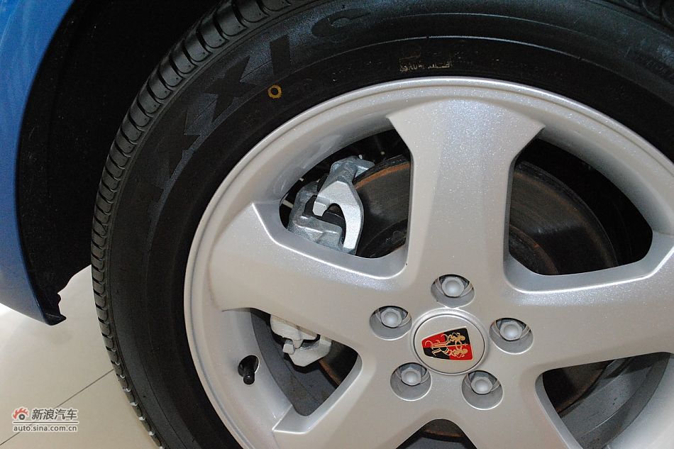 发动机、底盘悬挂及后备箱