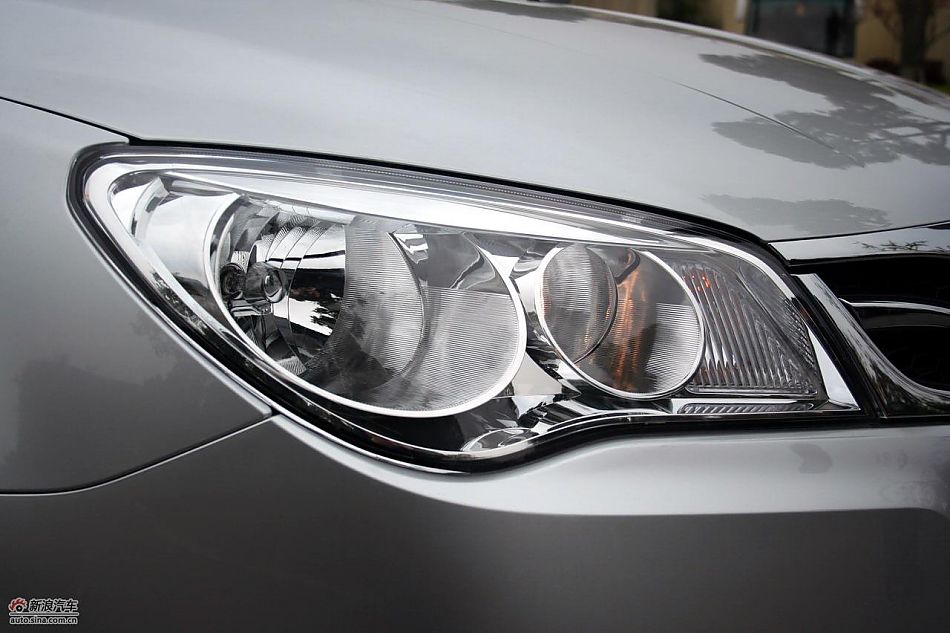 上海汽车荣威350外观实拍