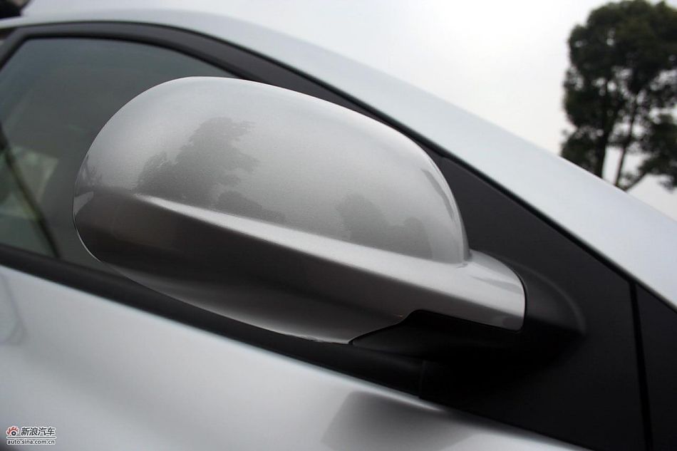 上海汽车荣威350外观实拍