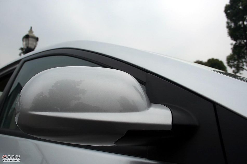 上海汽车荣威350外观实拍