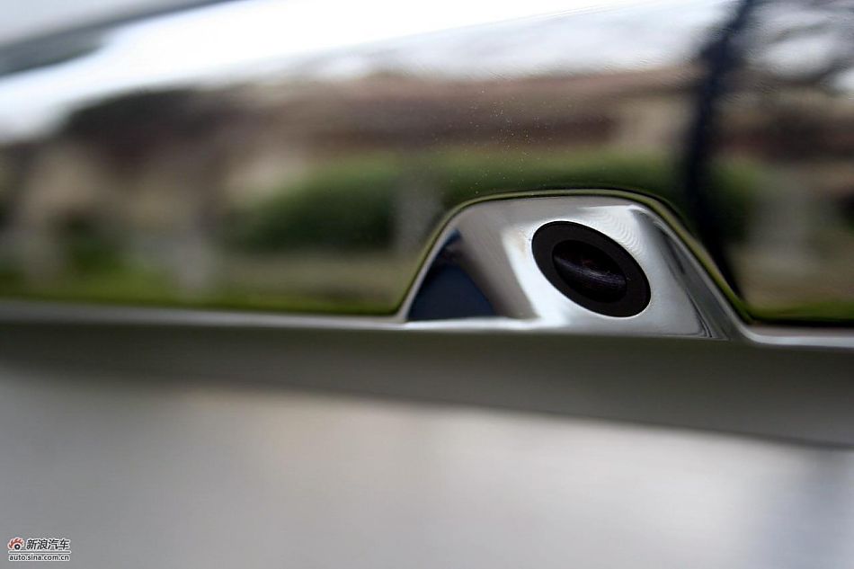 上海汽车荣威350外观实拍