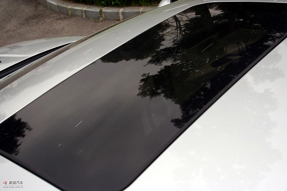 上海汽车荣威350外观实拍