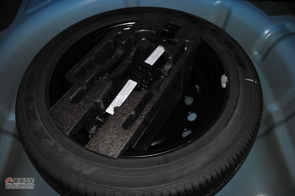 发动机、底盘悬挂及后备箱