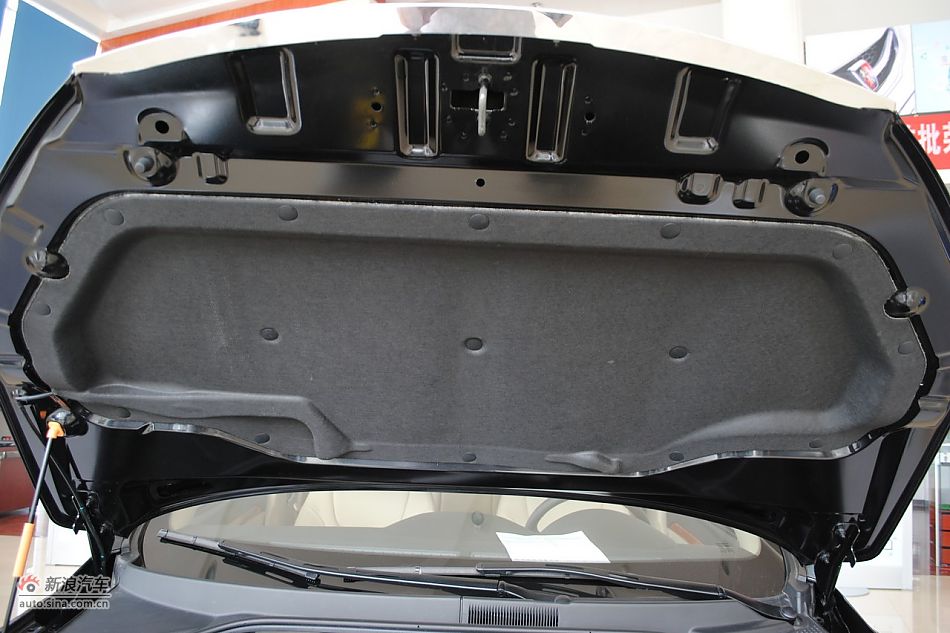 2010款荣威350 1.5L自动讯豪版