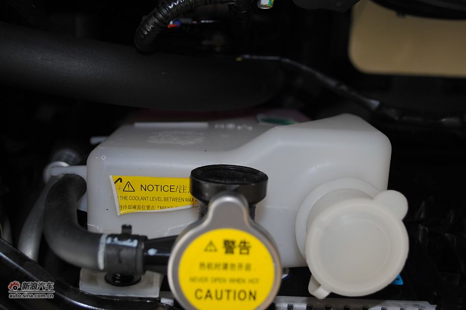 2010款荣威350 1.5L自动讯豪版