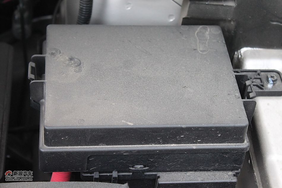 发动机、底盘悬挂及后备箱