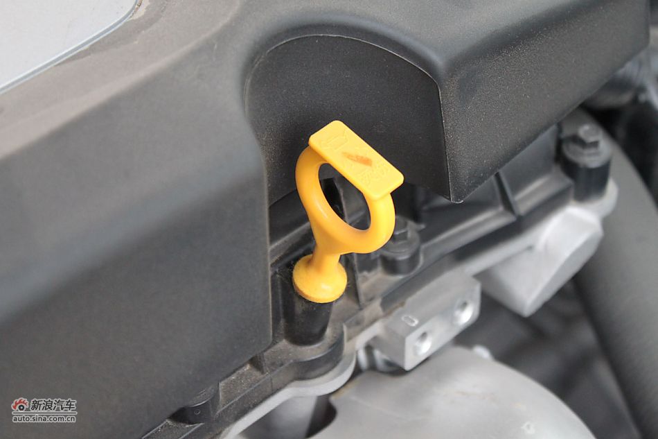 发动机、底盘悬挂及后备箱