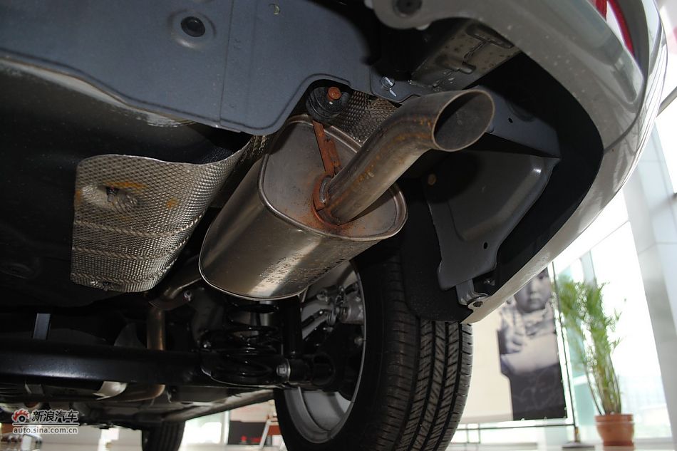 发动机、底盘悬挂及后备箱