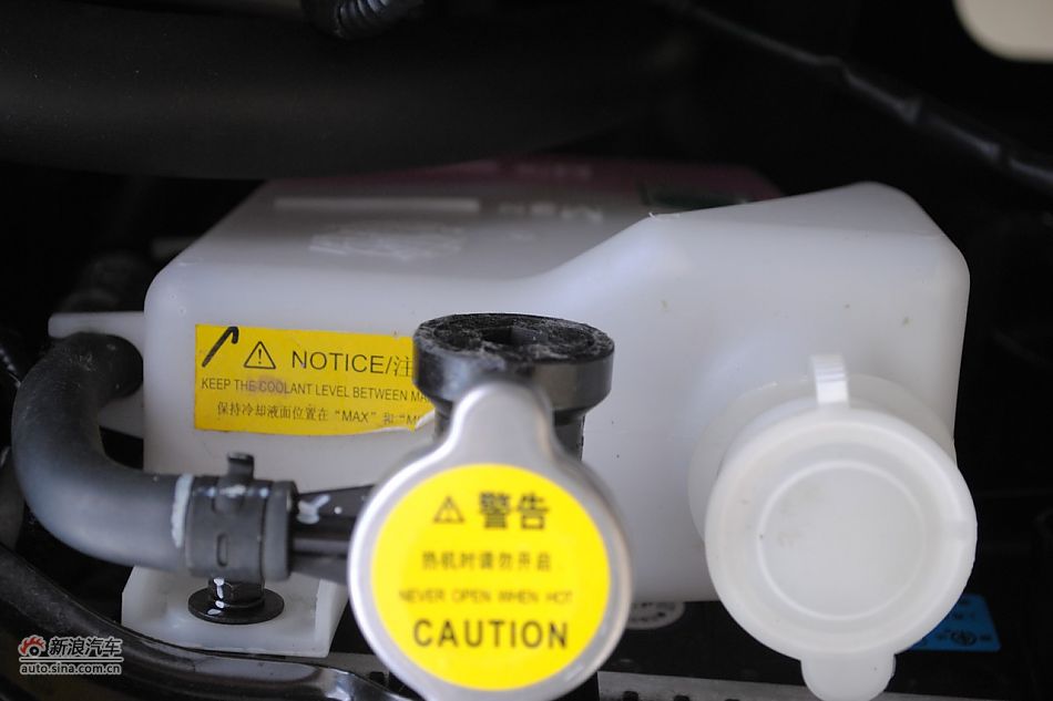 发动机、底盘悬挂及后备箱