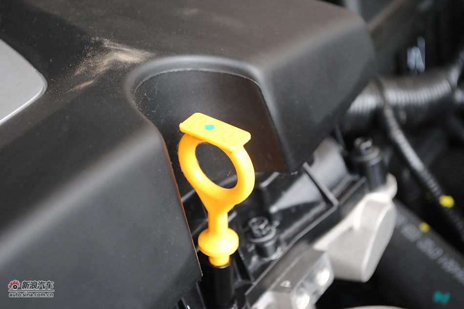 发动机、底盘悬挂及后备箱