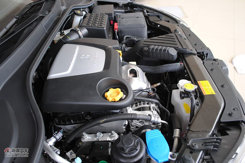 发动机、底盘悬挂及后备箱