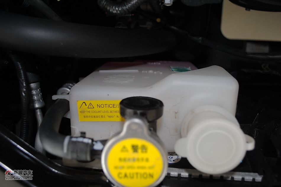 发动机、底盘悬挂及后备箱