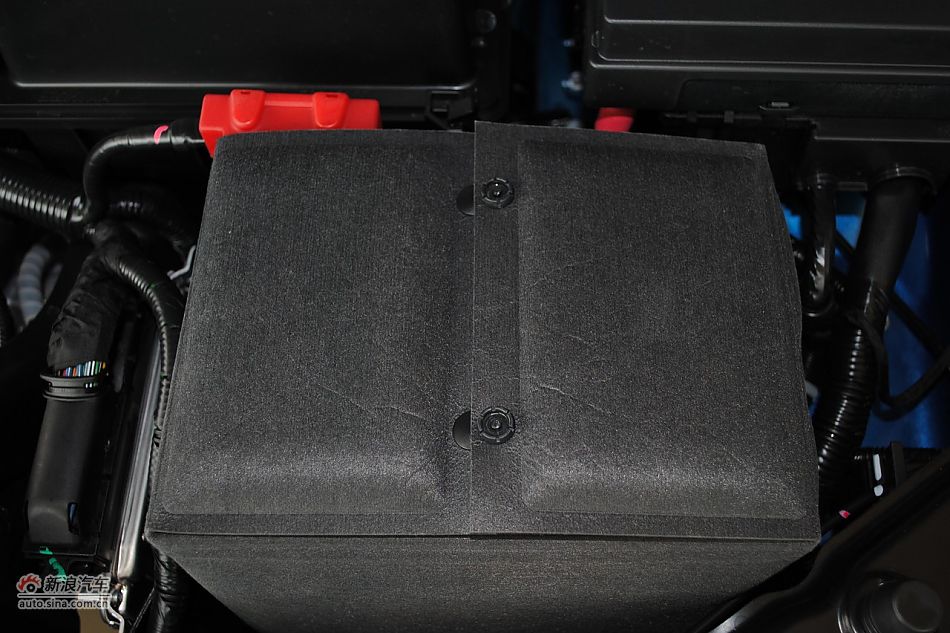 发动机、底盘悬挂及后备箱