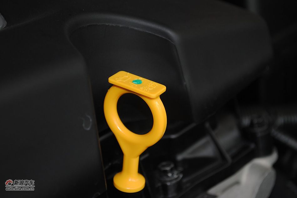 发动机、底盘悬挂及后备箱