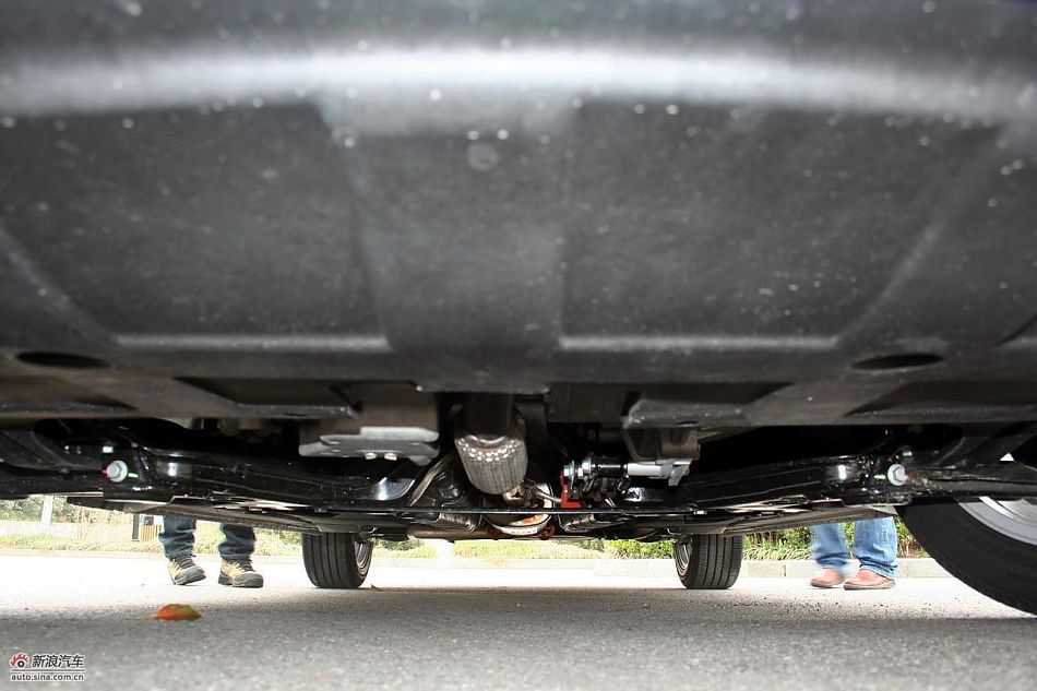 上海汽车荣威350实拍图