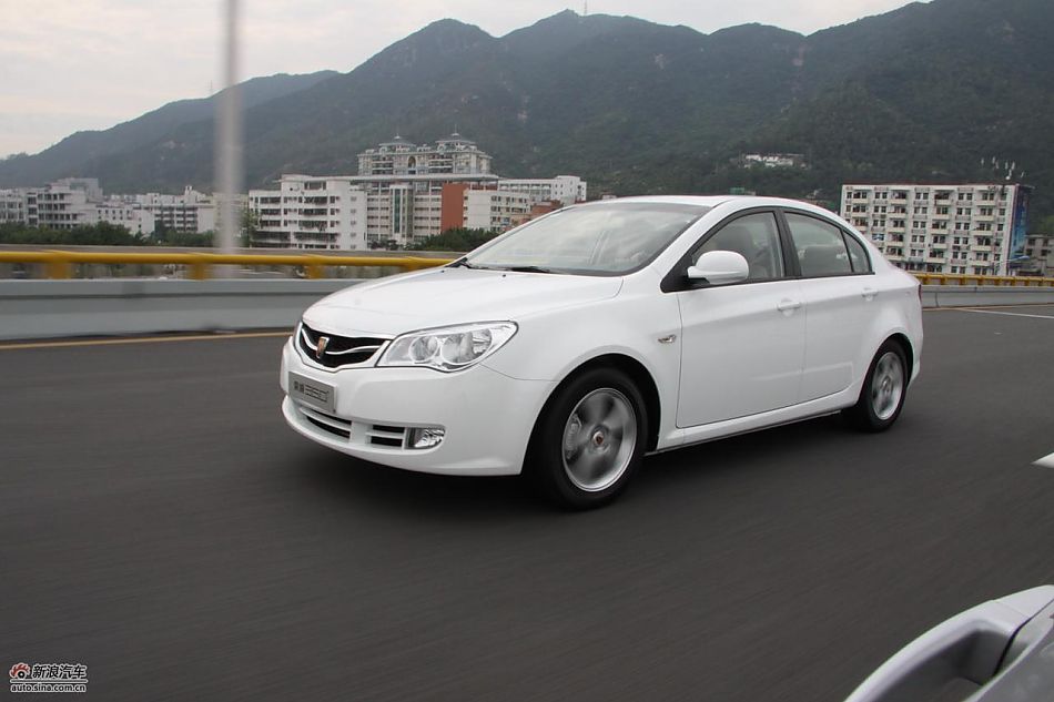 新浪汽车深圳试驾荣威350-动态