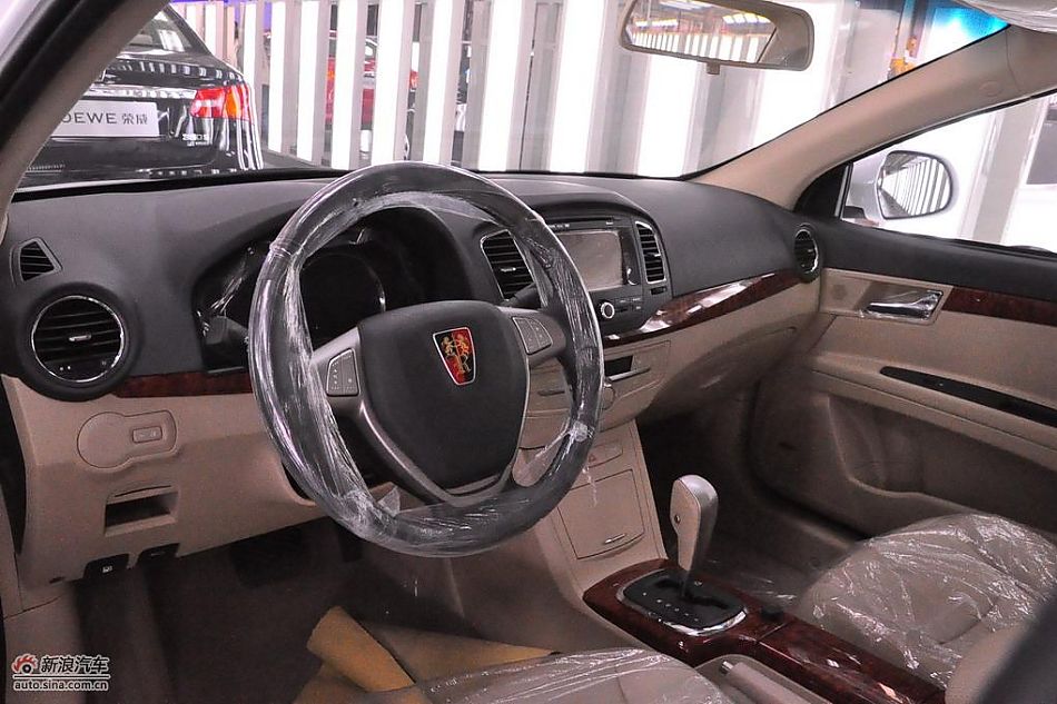 上汽荣威350下线现场新车图