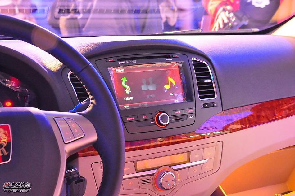 上汽荣威350下线现场新车图