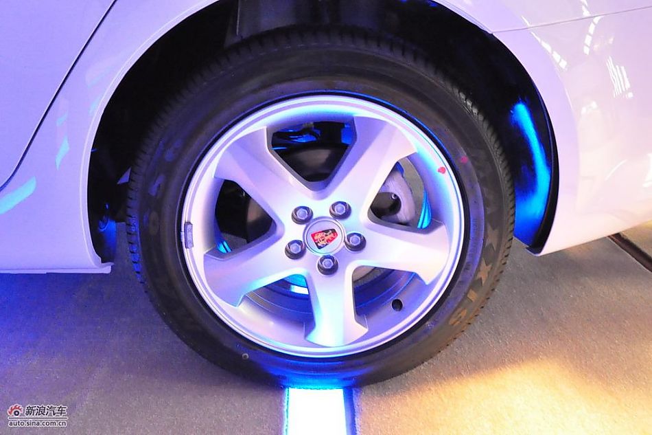 荣威350下线现场新车图