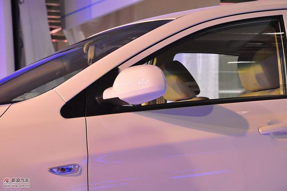 荣威350下线现场新车图