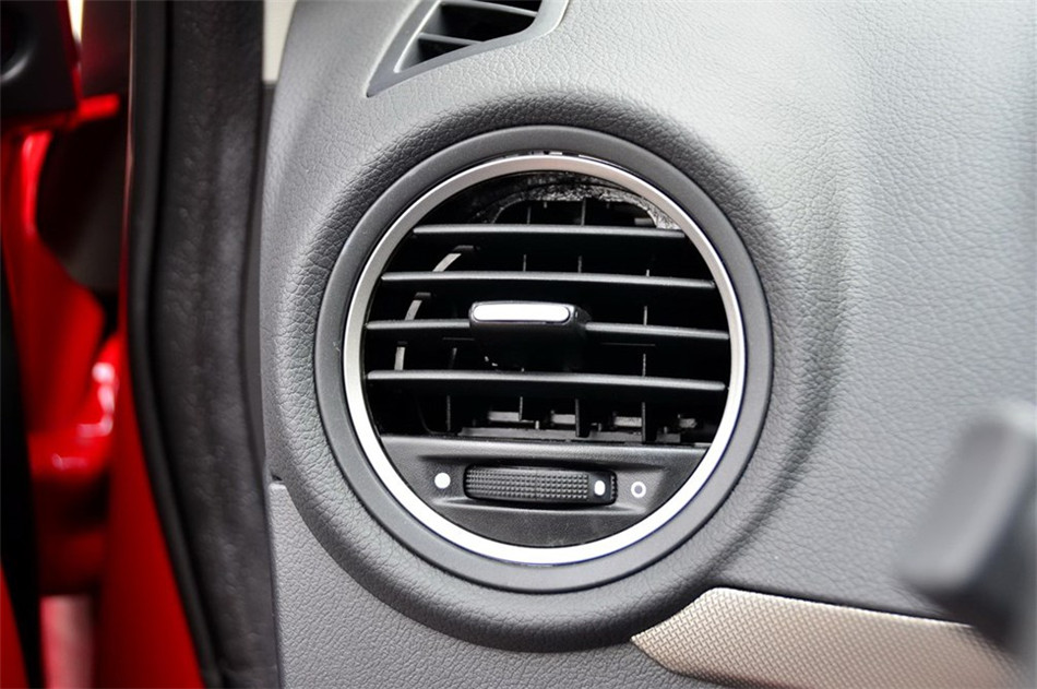 荣威350 2014款 350C 1.5L AT 迅悦版 内饰