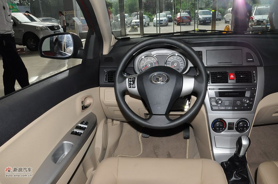 2012款腾翼C30 1.5手动豪华型