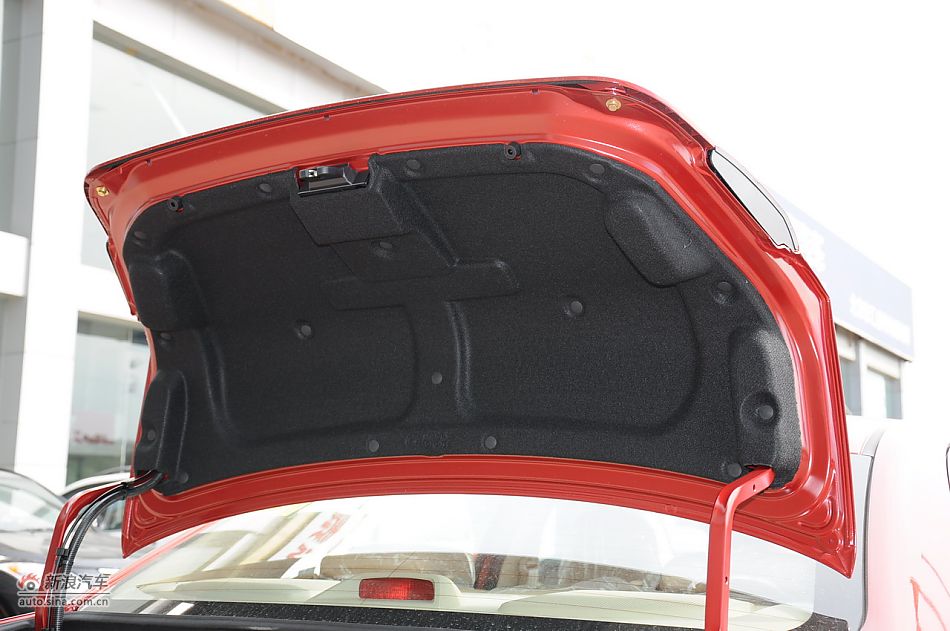 2012款腾翼C30 1.5手动豪华型